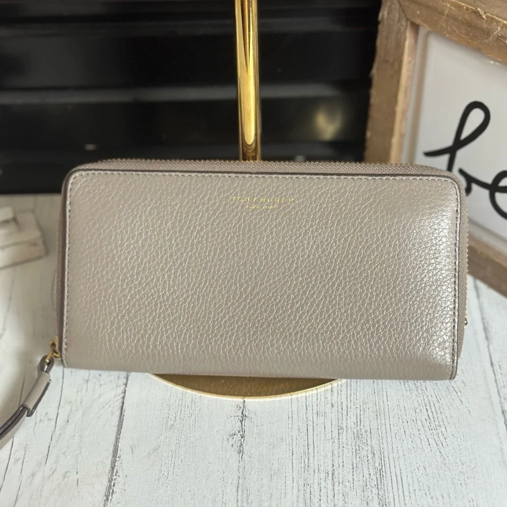Tory Burch Taupe Leather Accessory - Picture 3 of 7